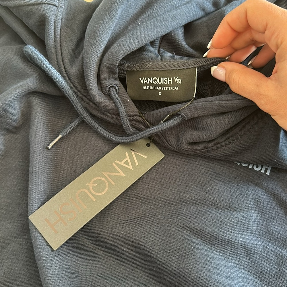 💙NWT Vanquish Sweatshirt - Picture 5 of 5